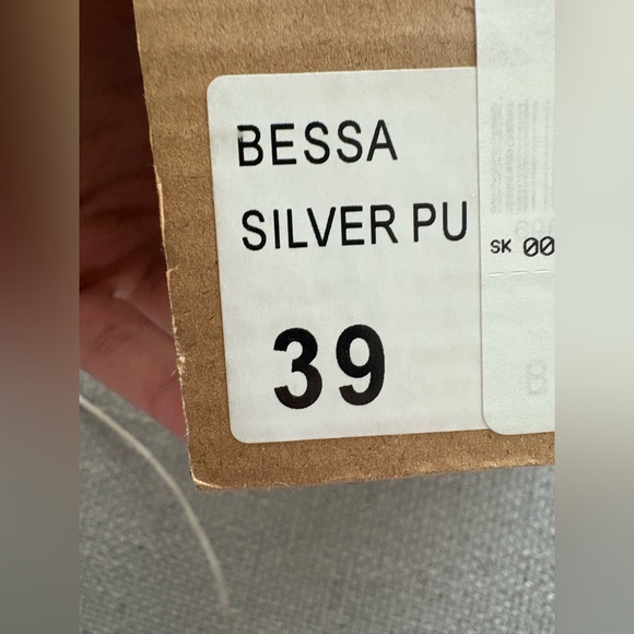 Steve Madden Bessa Silver Platform Loafers Size 39 Vegan Leather Chunky Heel - Picture 6 of 15